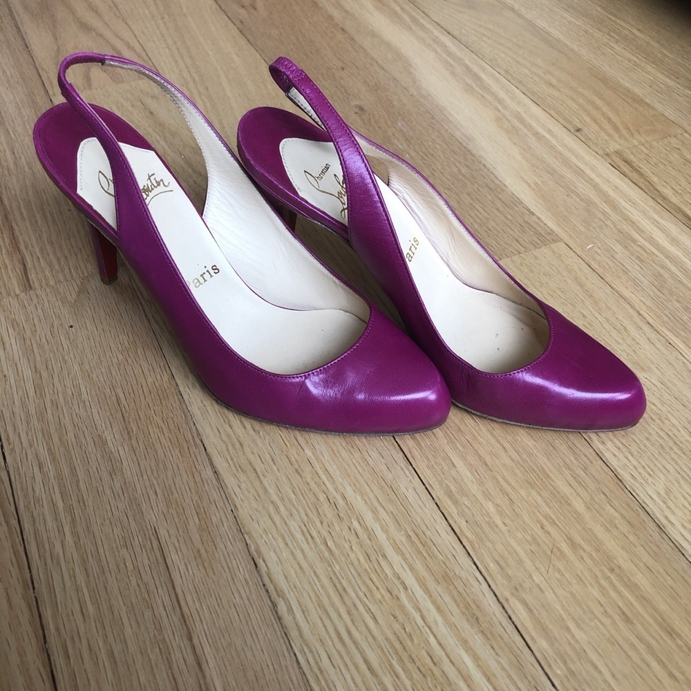 Christian Louboutin magenta slingback heel